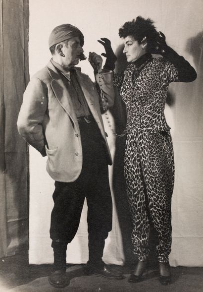 MAN RAY AND JULIET MAN RAY IN DISGUISE. 16.8...