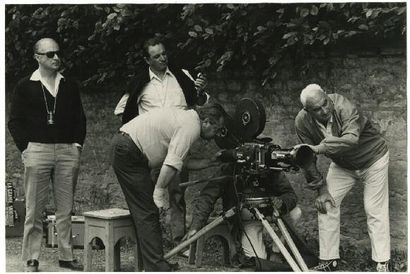 (GÉRARD OURY)
Deux scènes de tournage de...