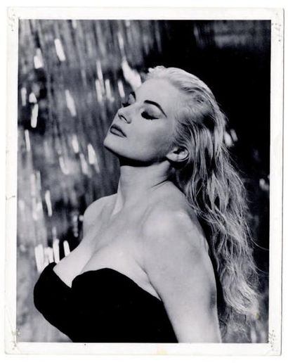 Pierluigi (1924-1999)
Anita Ekberg se baigne...