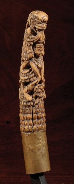 Dha handle
Bone, brass ring
Burma, 19th century
H....