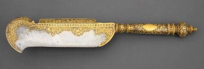 Oriental-style serpette
Gold damascened steel
Europe,...