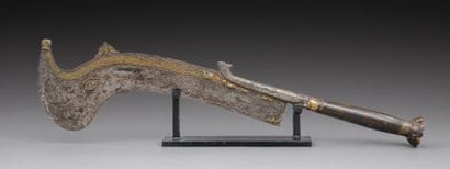 Nepalese da'o sacrificial weapon
Steel partly...