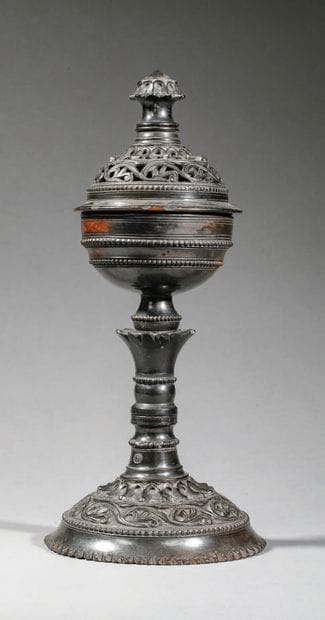 Rare perfume burner
Glazed earthenware
Turkey,...
