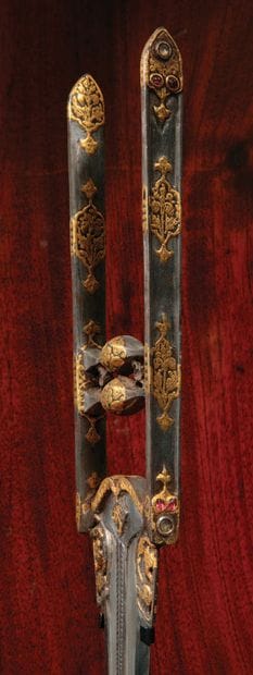 Katar
Partially gold-damascened steel, ruby...