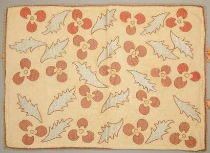 Cushion cover with cintamani motifs
Polychrome...