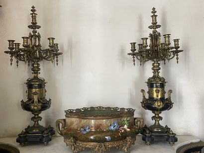 Paire de candélabres à six bras de lumière...