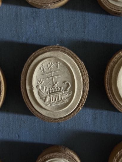 DOLCE GEMME ANTICHE
Collection of 36 plaster...