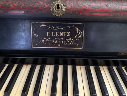 P. LENTZ PARIS
Piano droit à montants en...