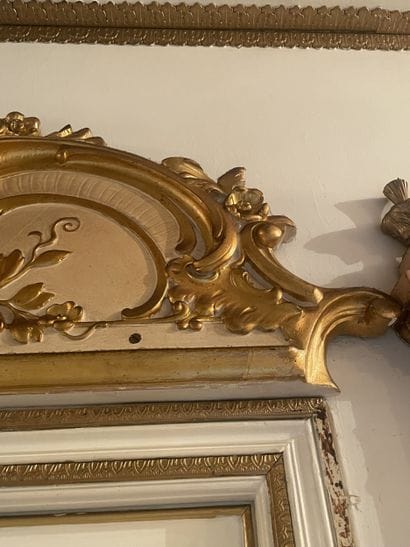 Suite of three pediments in carved wood,...