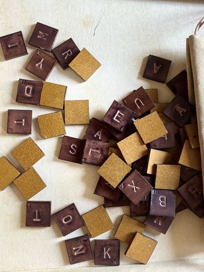 Leather scrabble game
In leather box
43 x...