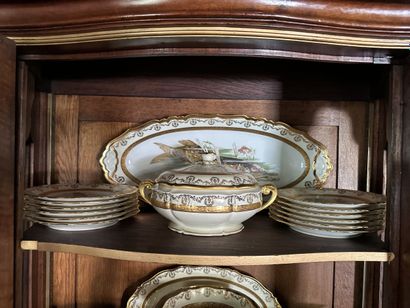 JOST à Limoges, service de table en porcelaine...