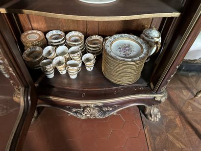 JOST à Limoges, service de table en porcelaine...