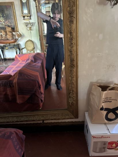 Important miroir de cheminée en bois stuqué...