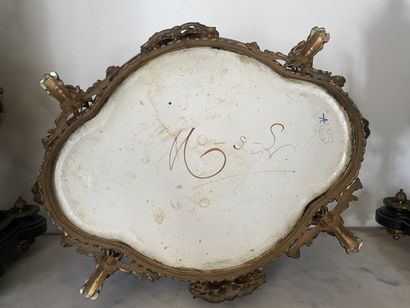 Jardinière oblongue à panse surbaissé en...