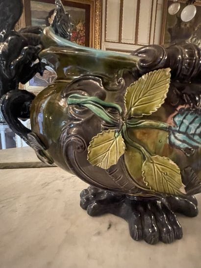 Polychrome barbotine bowl. The handles are...