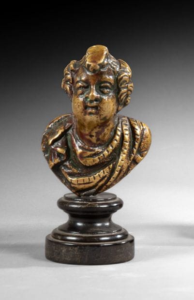 Bouton de porte en bronze représentant un...