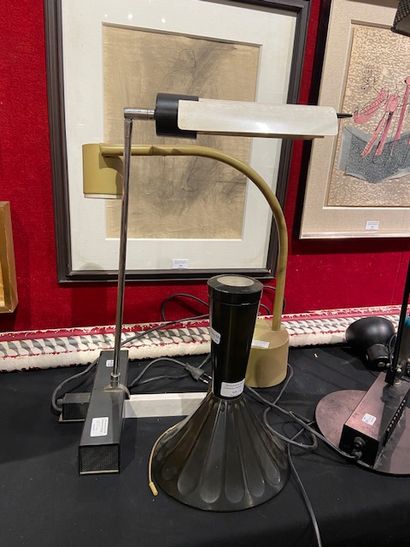 CONTEMPORARY WORK
Suite of three single-light...