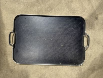 MODERN WORK
Rectangular top in chromed metal...