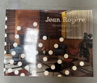 [ROYÈRE Jean]
Jean Royère, décorateur à Paris,...