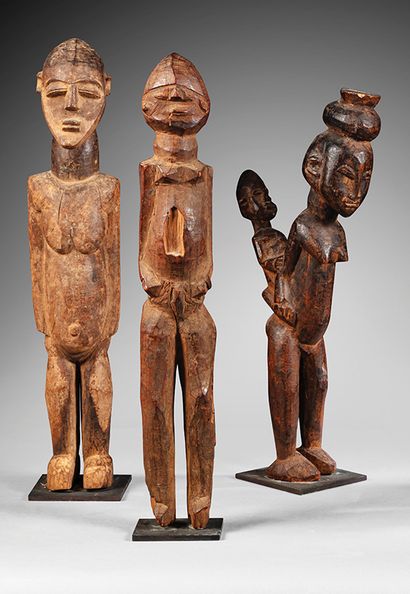 Set of three Lobi statues, Burkina Faso
Wood
H....