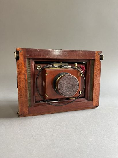 With carrying bag, Thornton-Pickard mahogany...