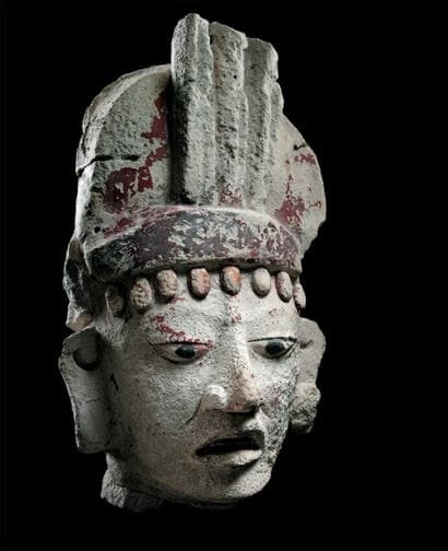 Tête de prêtre ou de dignitaire Culture Maya,...