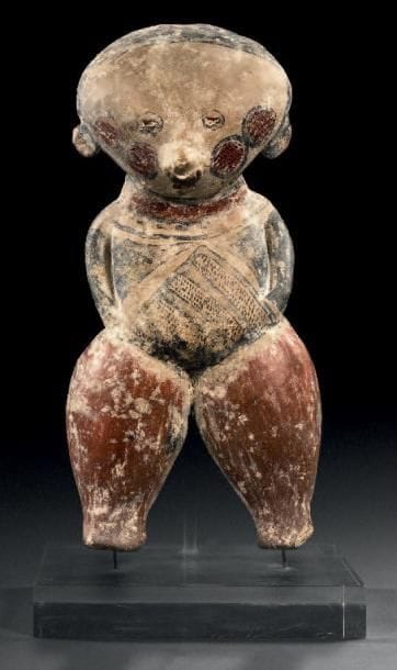 FEMME DEBOUT Culture Nayarit, type Chinesco,...