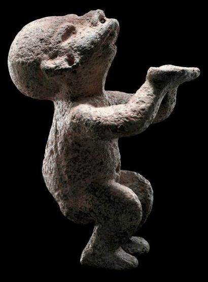 STATUETTE ANTHROPOMORPHE Culture Olmèque,...