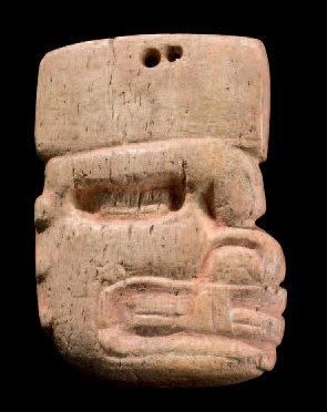 PENDENTIF ANTHROPOZOOMORPHE Culture Chavin,...
