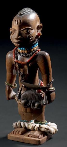 STATUETTE IBEJI YOROUBA, NIGERIA Bois à patine...