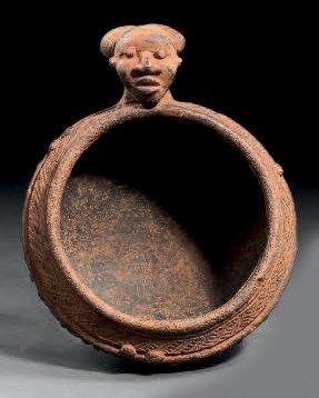 ENSEMBLE DE DEUX COUPES BAMOUN, Cameroun...