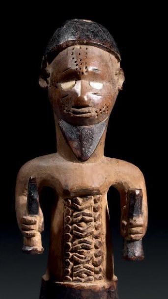 STATUETTE COLON BEMBE, village de Mouyondzi,...