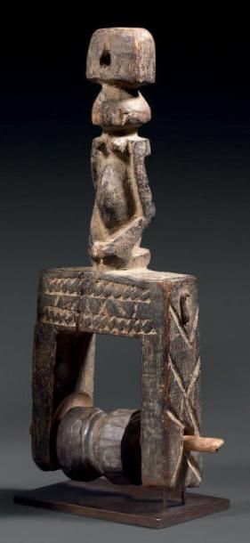 ETRIER DE POULIE DOGON, Mali Bois à patine...