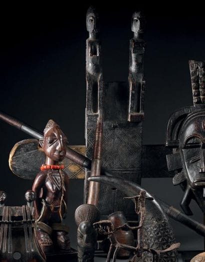 SERRURE DOGON, Mali Bois à patine brun foncé...