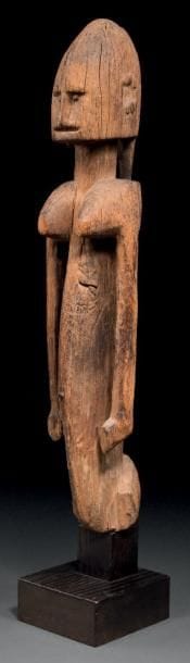STATUE DOGON, Mali Bois dur à patine brune...