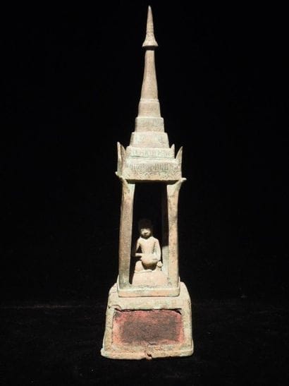 ADIRAW SOUS STUPA Laos, XVIIIe siècle Bronze...