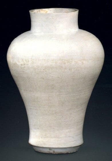 VASE Corée Porcelaine émaillée blanc H. 39...