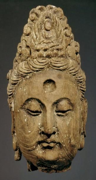 TÊTE DE BODHISATTVA Chine Bois H. 39 cm