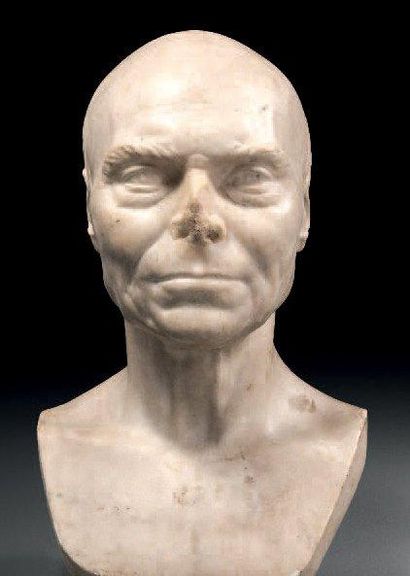 PORTRAIT D'HOMME LES TRAITS MARQUÉS D'APRÈS...