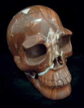 MEMENTO MORI Jaspe brun rouge (jaspe sédimentaire)...