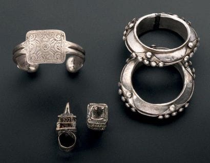 ELÉMENTS DE PARURE Harratine, Pré-Sahara...