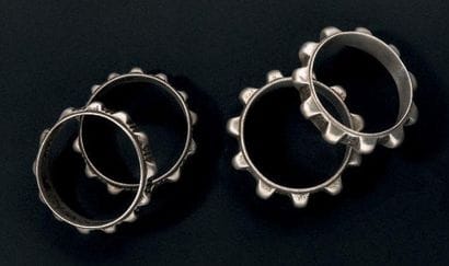DEUX PAIRES DE BRACELETS Tafilalet Argent...