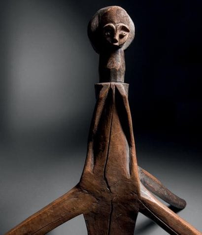 SIÈGE TRIPODE MITSOGHO (?) Gabon Bois dur...