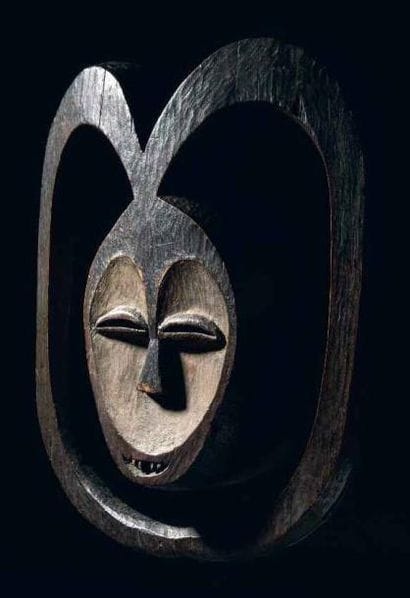 MASQUE KWÉLÉ Gabon-Congo Bois à bichromie...