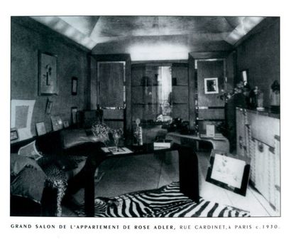ROSE ADLER (1890 - 1959)

CONSOLE en chêne...