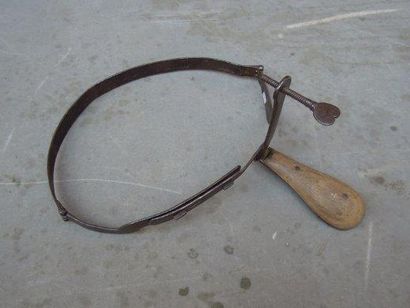 Ceinture de chasteté
Bois et métal