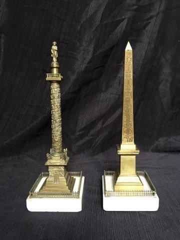 Colonne et obélisque
Marbre blanc et bronze...