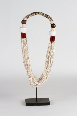 Ensemble de deux colliers
Papouasie, Nouvelle-
Guinée...