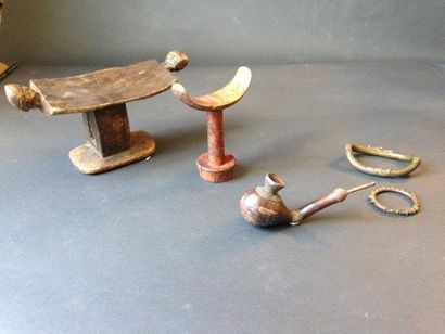 Lot de deux appuie-nuque, Afrique (bois,...
