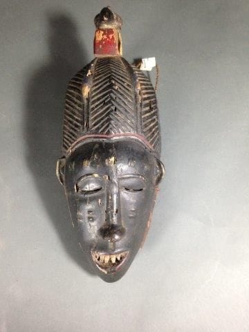 Masque Baoule, Côte d'Ivoire
Bois dur à patine...